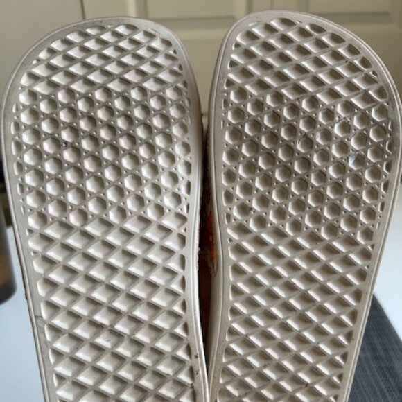 Vans La Costa Slide-On Trippy Floral Sandal. Orange & white, w7, worn 1x, in box - Picture 7 of 7